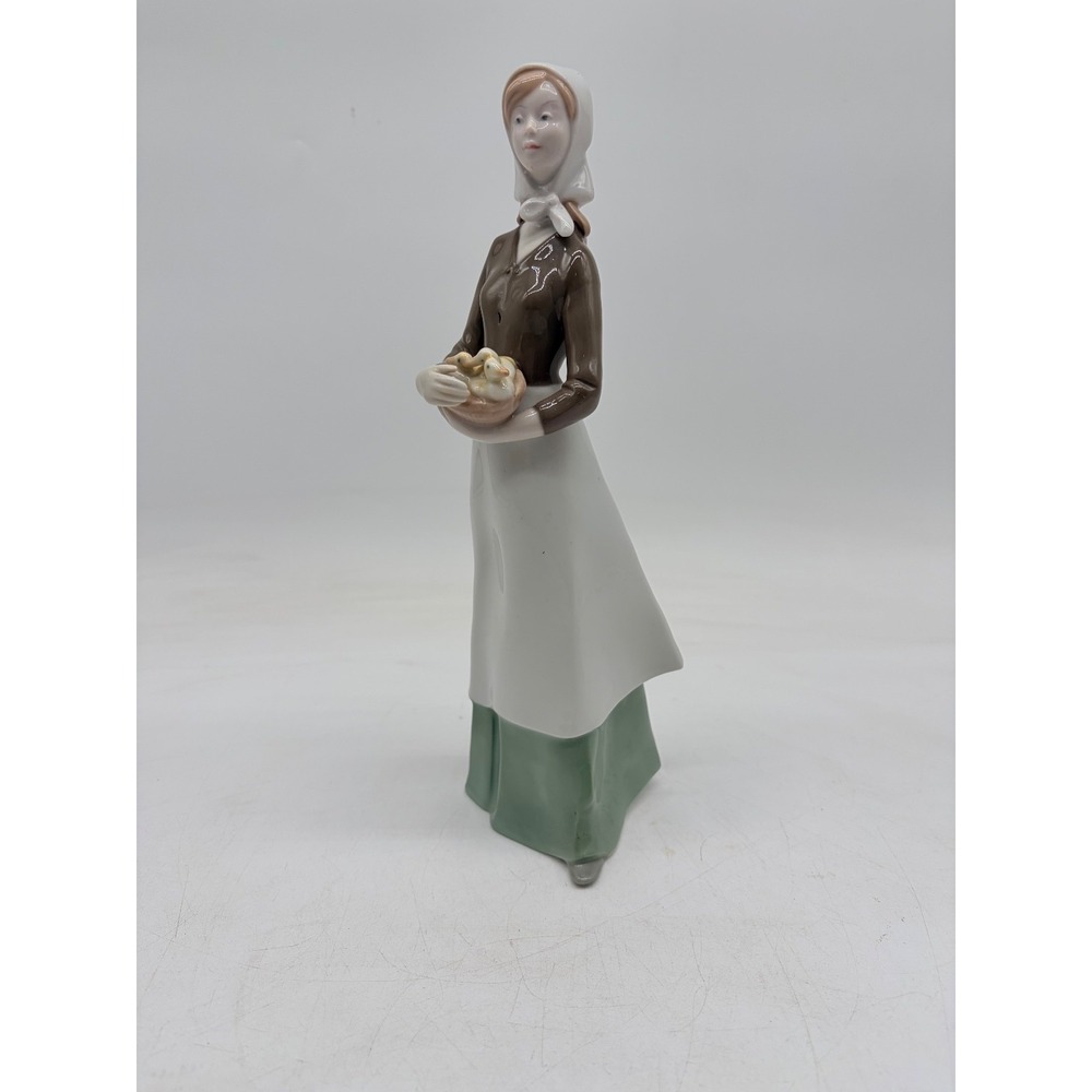 VTG. German GDR Crown Mark  Porcelain Figurine Woman with ducks  ( 10.5 '' tall)